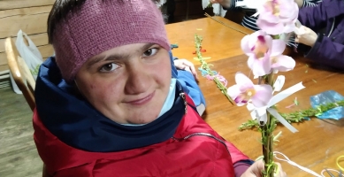 Украшаем вербочки с нашими друзьями