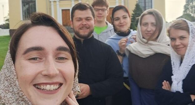 Гродненская молодежь совершила паломническую поездку в д. ДубноПодробнее