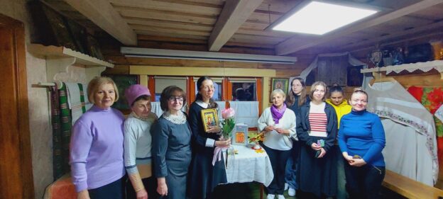 «Под святым Покровом Богородицы»: вечер духовной поэзии на приходеПодробнее