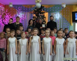 Встреча Рождества в детском саду 85